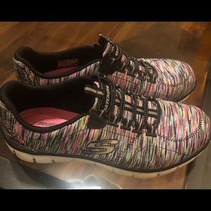 Multi color Skechers women size 6